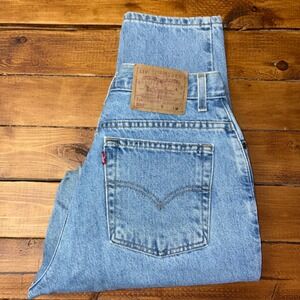 Vtg Levi's 550 Relaxed Fit Tapered Leg Mom Jeans Women 12 (31x31) Blue Y2K 2000s